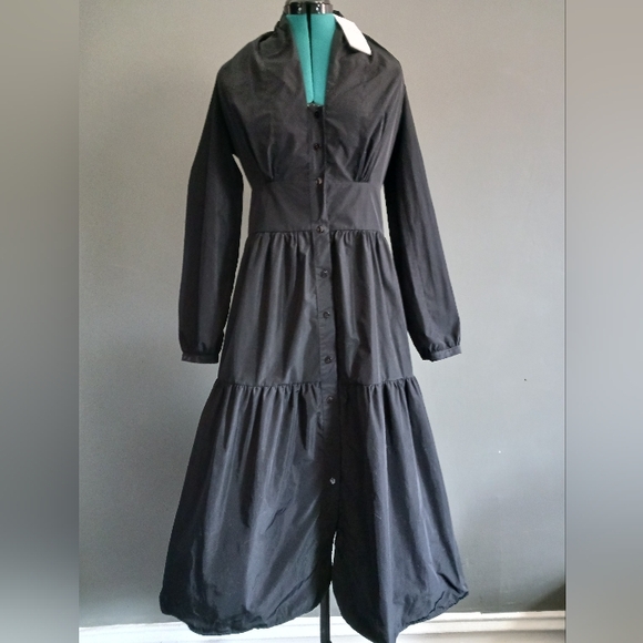 Kaos Dresses & Skirts - NWT KAOS made In Italy Black Dress Size 40